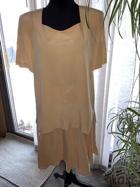 Barrie Pace 2 PC Set Size 10 Peach Silk Skirt Shirt Vintage